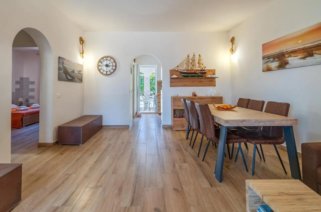 Villa Gioia 400M From The Beach Syracuse